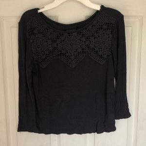 American eagle cute light shirt